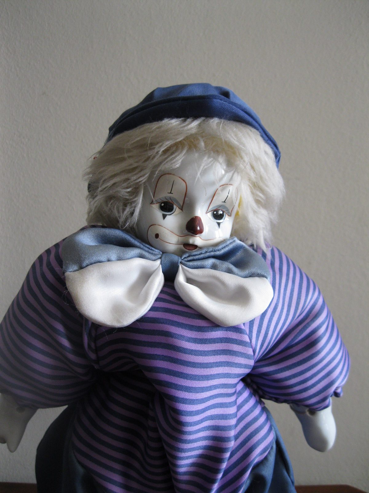 LALKA PORCELANOWA KOLEKCJONERSKA KLOWN - obrazek 6