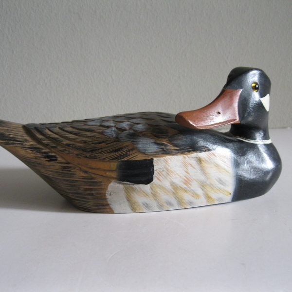 STARA FIGURKA RZEŹBA W DREWNIE KACZKA Z LAT 80 TYCH