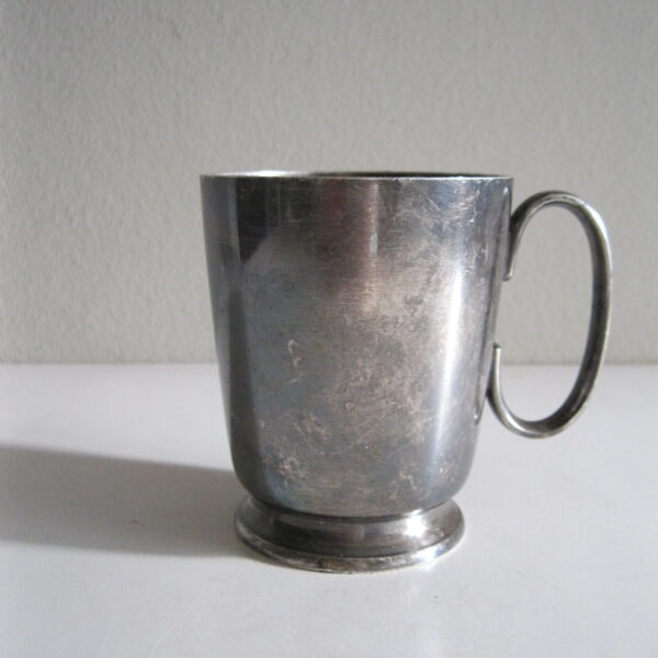 STARY KUFEL SREBRZONY SYGNOWANY