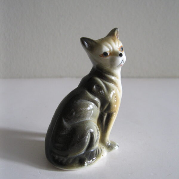 STARA FIGURKA SZARY  KOT