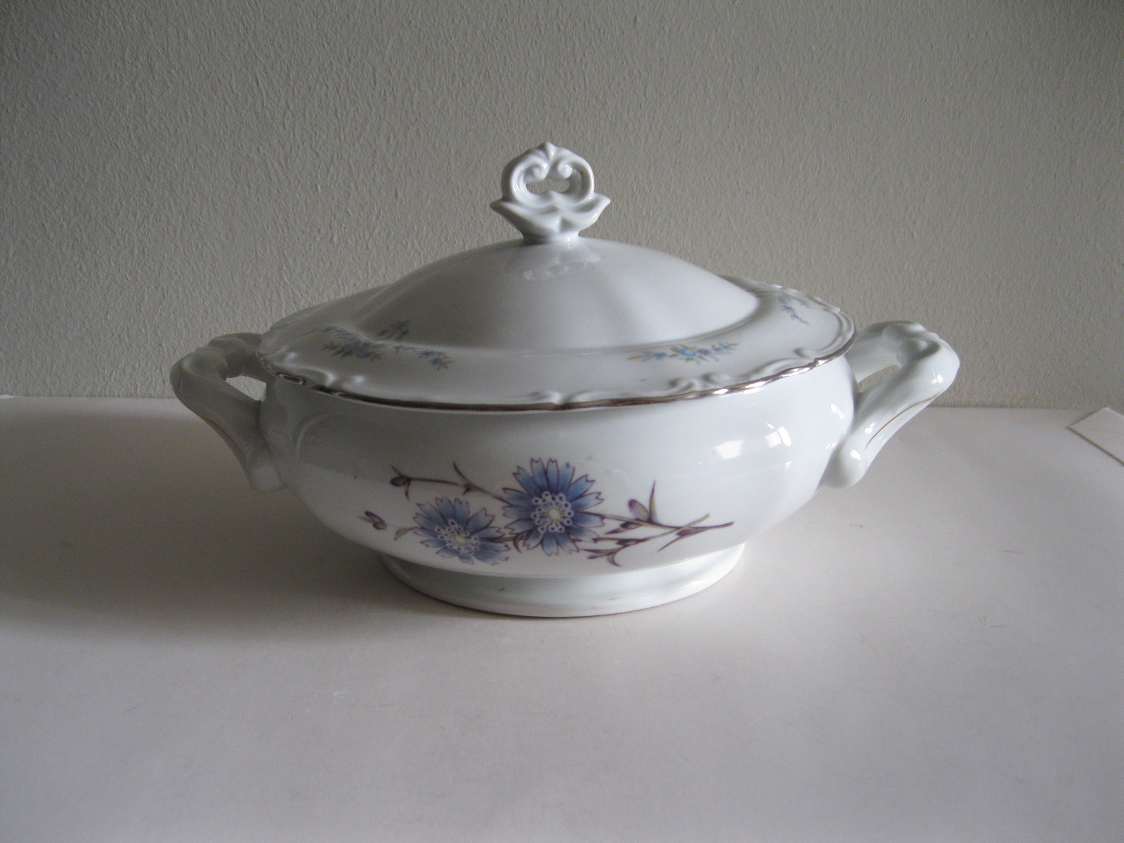 STARA PORCELANOWA WAZA CHODZIEŻ - obrazek 3