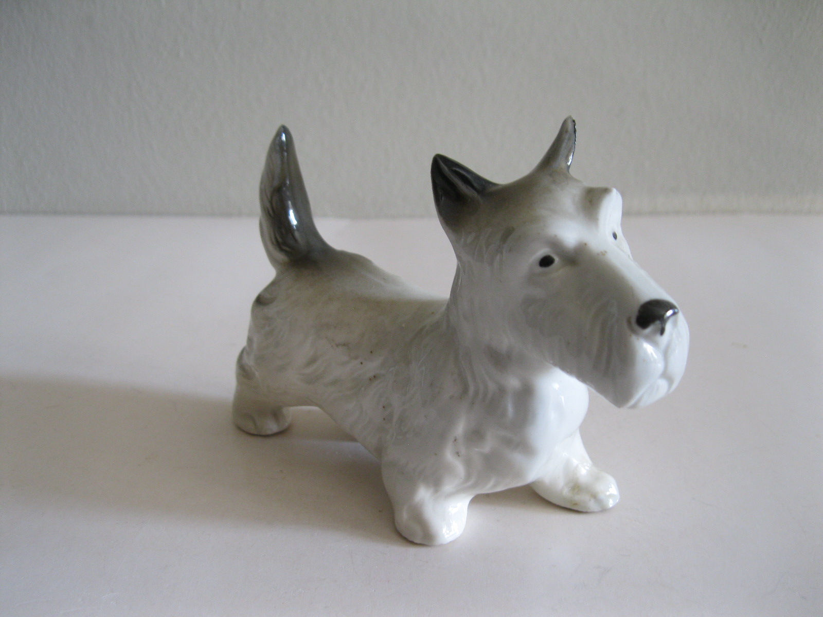 STARA PORCELANOWA FIGURKA PIES TERIER - obrazek 6